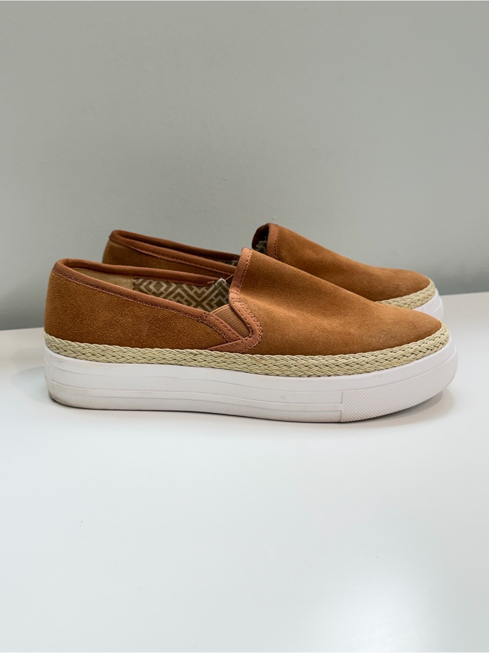 Tommy Bahama Womens 8 B Painter Brown Suede Leather Slip On Platform Sneakers